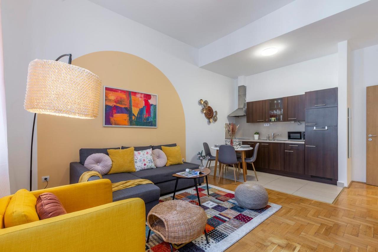 Cozy By Bella In The Heart Of Budapesta